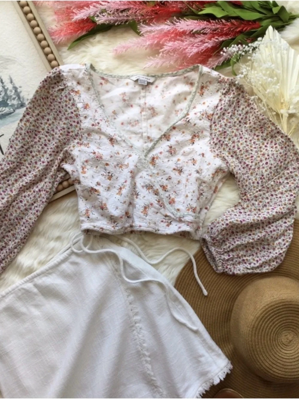American Eagle White Floral Patchwork Eyelet Crop Top Sz XS Cottagecore
